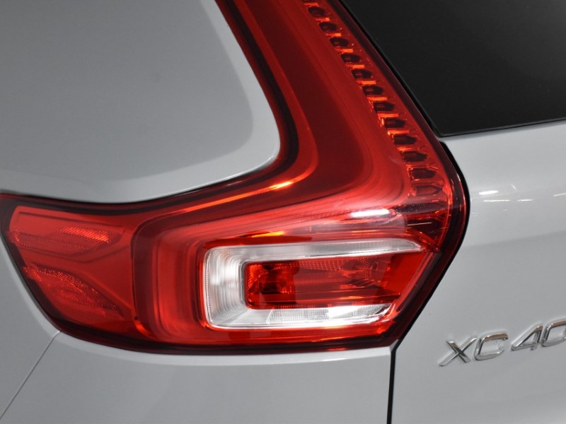 2024 (74) VOLVO XC40 2.0 B4P Ultra Dark 5dr Auto 4726127