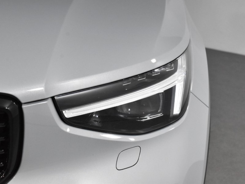 2024 (74) VOLVO XC40 2.0 B4P Ultra Dark 5dr Auto 4726140