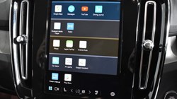 2024 (74) VOLVO XC40 2.0 B4P Ultra Dark 5dr Auto 4726112