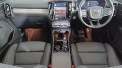 2024 (74) VOLVO XC40 2.0 B3P Ultra Dark 5dr Auto 4693439