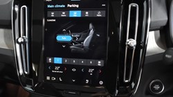 2024 (74) VOLVO XC40 2.0 B3P Ultra Dark 5dr Auto 4693454