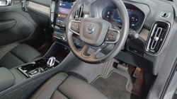2024 (74) VOLVO XC40 2.0 B3P Ultra Dark 5dr Auto 4693432