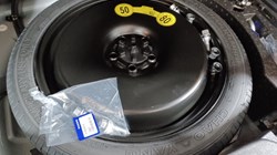 2024 (74) VOLVO XC40 2.0 B3P Ultra Dark 5dr Auto 4693447