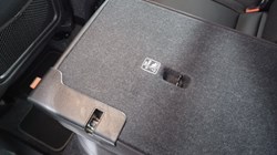 2024 (74) VOLVO XC40 2.0 B3P Ultra Dark 5dr Auto 4693444