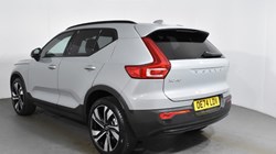 2024 (74) VOLVO XC40 2.0 B3P Ultra Dark 5dr Auto 4693431