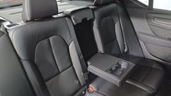 2024 (74) VOLVO XC40 2.0 B3P Ultra Dark 5dr Auto 4693437