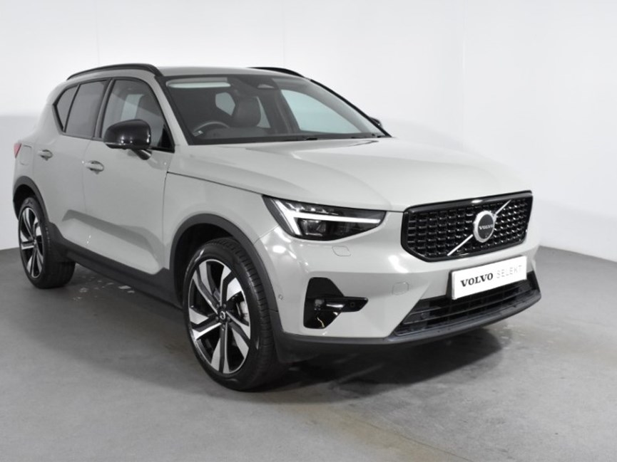 2024 (74) VOLVO XC40 2.0 B4P Ultra Dark 5dr Auto