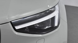 2024 (74) VOLVO XC40 2.0 B4P Ultra Dark 5dr Auto 4692149
