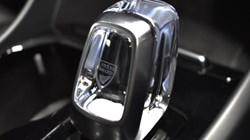 2024 (74) VOLVO XC40 2.0 B4P Ultra Dark 5dr Auto 4692118