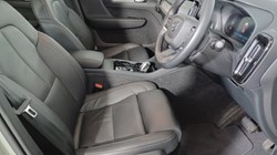 2024 (74) VOLVO XC40 2.0 B4P Ultra Dark 5dr Auto 4692098