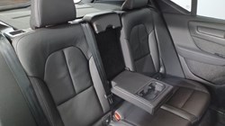 2024 (74) VOLVO XC40 2.0 B4P Ultra Dark 5dr Auto 4692103