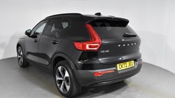 2022 (72) VOLVO XC40 2.0 B4P Plus Dark 5dr AWD Auto 4694205