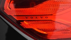 2022 (72) VOLVO XC40 2.0 B4P Plus Dark 5dr AWD Auto 4694242