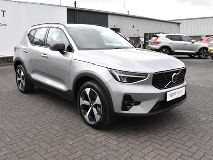 2025 (75) VOLVO XC40 2.0 B3P Plus Dark 5dr Auto
