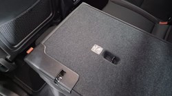 2024 (24) VOLVO XC40 2.0 B4P Plus Dark 5dr Auto 4687008