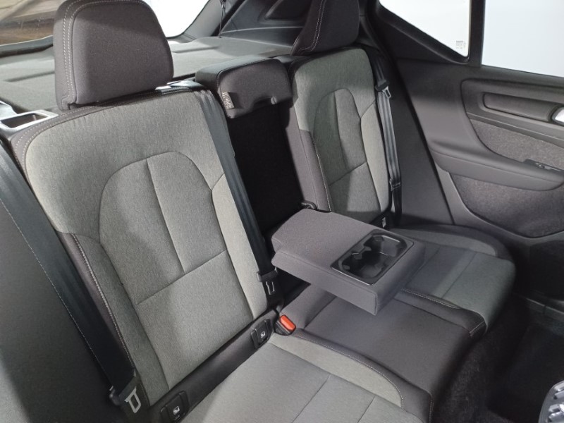 2024 (74) VOLVO XC40 2.0 B3P Core 5dr Auto 4715923