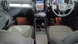 2024 (74) VOLVO XC40 2.0 B3P Core 5dr Auto 4715925