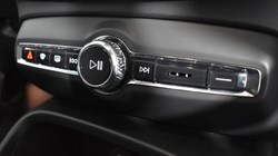 2024 (74) VOLVO XC40 2.0 B3P Core 5dr Auto 4715946