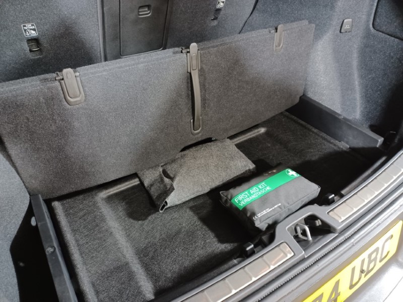 2024 (74) VOLVO XC40 2.0 B3P Ultra Bright 5dr Auto 4688061