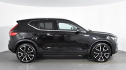 2024 (74) VOLVO XC40 2.0 B3P Ultra Bright 5dr Auto 4687995
