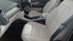 2024 (74) VOLVO XC40 2.0 B3P Ultra Bright 5dr Auto 4688055