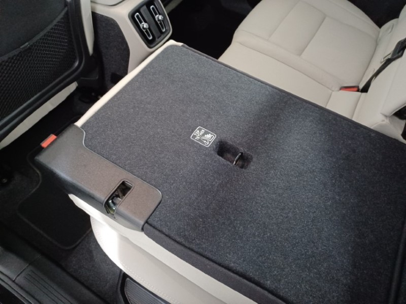 2024 (74) VOLVO XC40 2.0 B3P Ultra Bright 5dr Auto 4688059