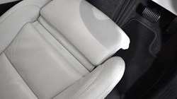 2024 (74) VOLVO XC40 2.0 B3P Ultra Bright 5dr Auto 4688130