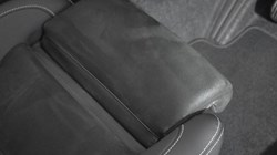 2024 (24) VOLVO XC40 2.0 B3P Ultimate Dark 5dr Auto 4690281