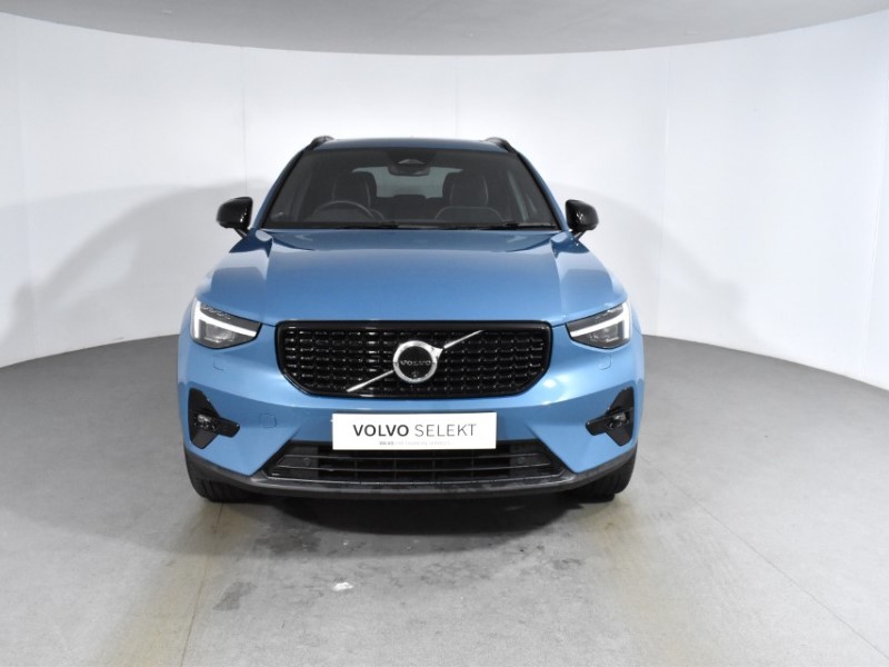 2024 (24) VOLVO XC40 2.0 B3P Ultimate Dark 5dr Auto 4690197