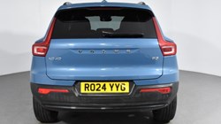 2024 (24) VOLVO XC40 2.0 B3P Ultimate Dark 5dr Auto 4690193