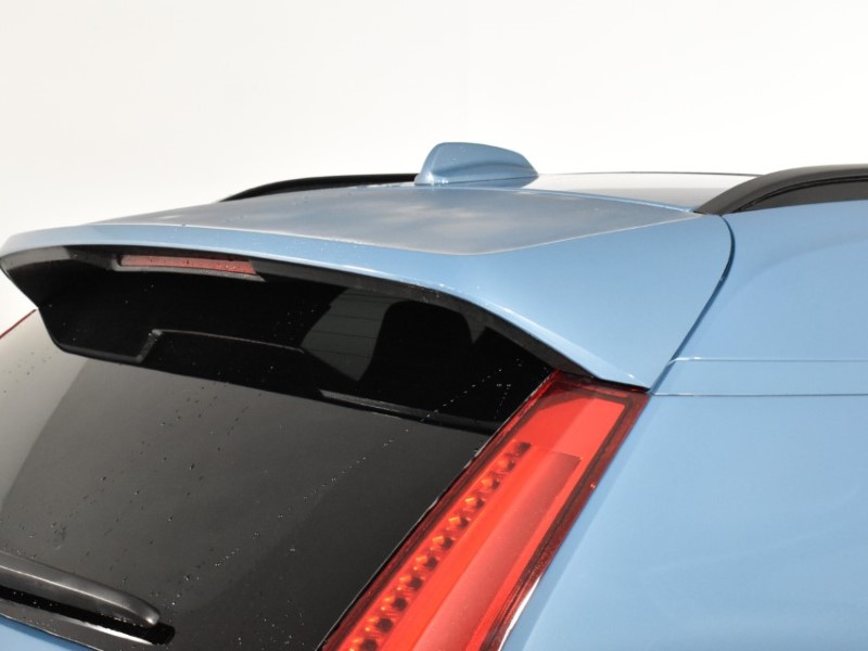 2024 (24) VOLVO XC40 2.0 B3P Ultimate Dark 5dr Auto 4690290