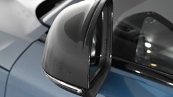 2024 (24) VOLVO XC40 2.0 B3P Ultimate Dark 5dr Auto 4690284