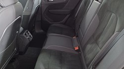 2024 (24) VOLVO XC40 2.0 B3P Ultimate Dark 5dr Auto 4690259