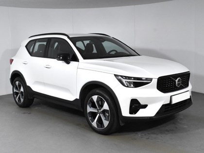 2024 (24) VOLVO XC40 2.0 B3P Plus Dark 5dr Auto