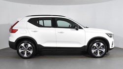 2024 (24) VOLVO XC40 2.0 B3P Plus Dark 5dr Auto 4715261