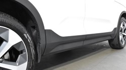 2024 (24) VOLVO XC40 2.0 B3P Plus Dark 5dr Auto 4715522