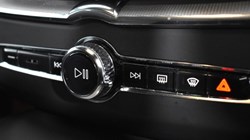2022 (22) VOLVO XC60 2.0 B5P R DESIGN 5dr AWD Geartronic 4685047