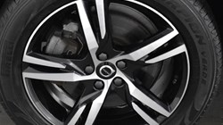 2022 (22) VOLVO XC60 2.0 B5P R DESIGN 5dr AWD Geartronic 4685058