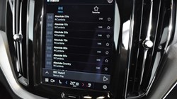 2022 (22) VOLVO XC60 2.0 B5P R DESIGN 5dr AWD Geartronic 4685041