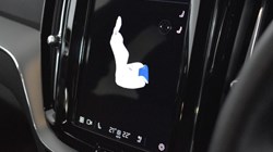 2025 (25) VOLVO XC60 2.0 B5P Plus Dark 5dr AWD Geartronic 4737258