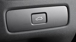 2025 (25) VOLVO XC60 2.0 B5P Plus Dark 5dr AWD Geartronic 4737252