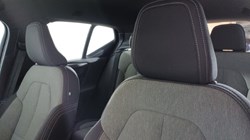 2025 (25) VOLVO XC40 2.0 B3P Core 5dr Auto 4725734