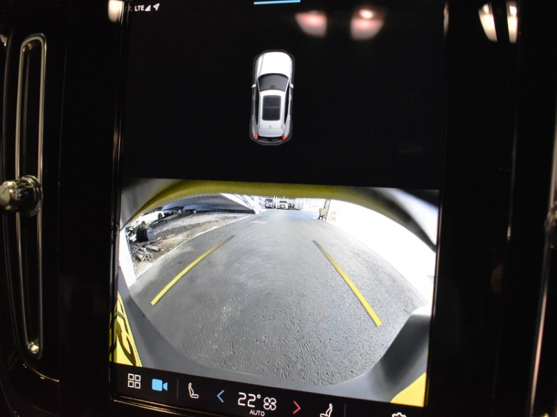 2025 (25) VOLVO XC40 2.0 B3P Core 5dr Auto 4725741