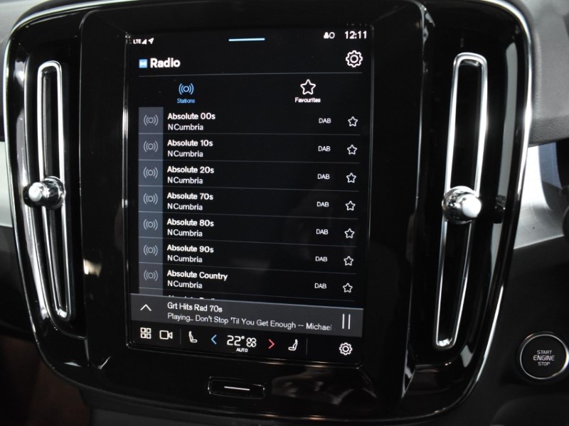 2025 (25) VOLVO XC40 2.0 B3P Core 5dr Auto 4725745