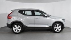 2025 (25) VOLVO XC40 2.0 B3P Core 5dr Auto 4725720