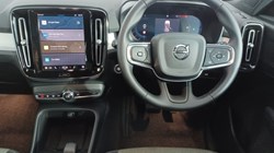 2025 (25) VOLVO XC40 2.0 B3P Core 5dr Auto 4725731