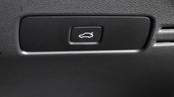 2025 (25) VOLVO XC40 2.0 B3P Core 5dr Auto 4725751