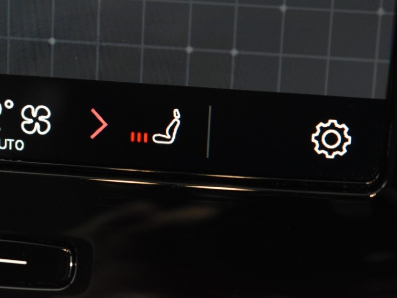 2025 (25) VOLVO XC40 2.0 B3P Core 5dr Auto 4725749