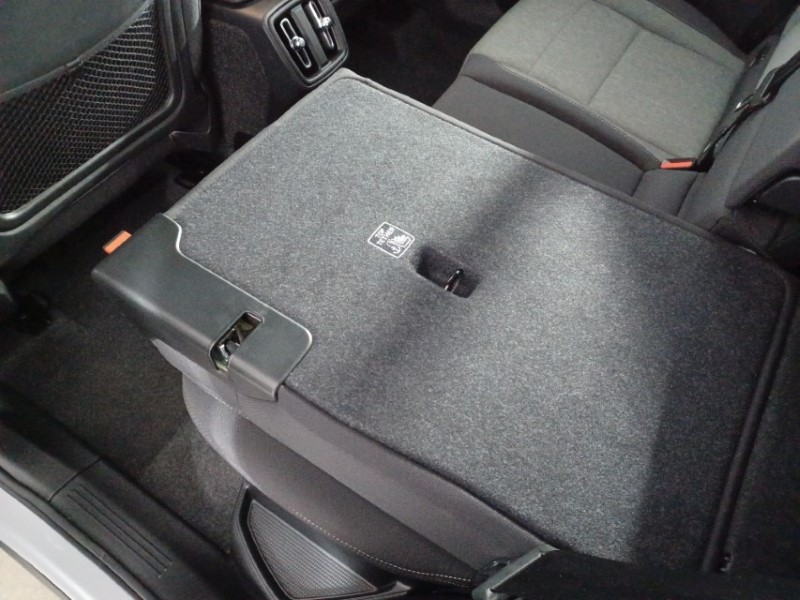 2025 (25) VOLVO XC40 2.0 B3P Core 5dr Auto 4725736