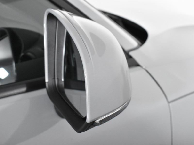 2025 (25) VOLVO XC40 2.0 B3P Core 5dr Auto 4725763